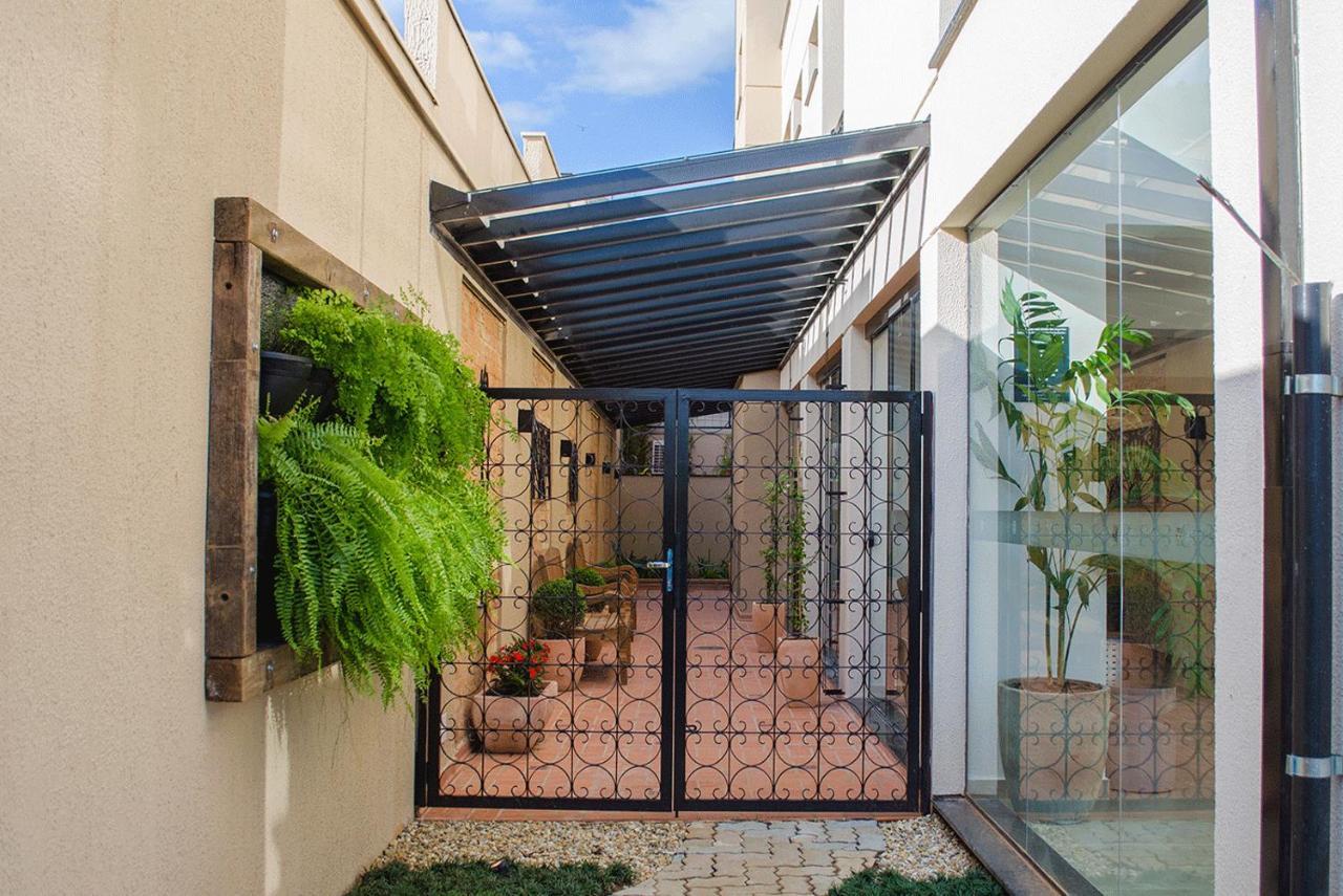 Prado Hotel Amparo  Exterior photo